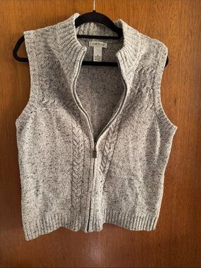 Orvis Light Gray Cable Knit Zip-Up Sweater Vest